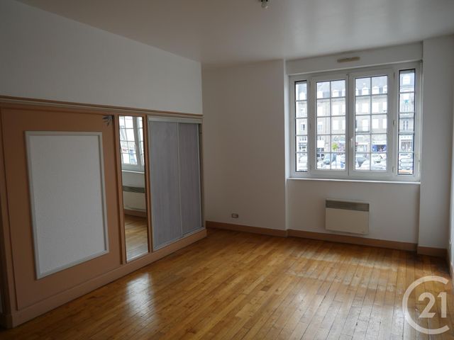 Appartement Studio à louer - 1 pièce - 25.0 m2 - GUERET - 23 - LIMOUSIN - Century 21 La Fontaine Immobilier